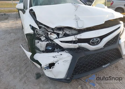 2020 Toyota Camry Se z USA, uszkodzony, nr VIN 4T1G11AK0LU975902